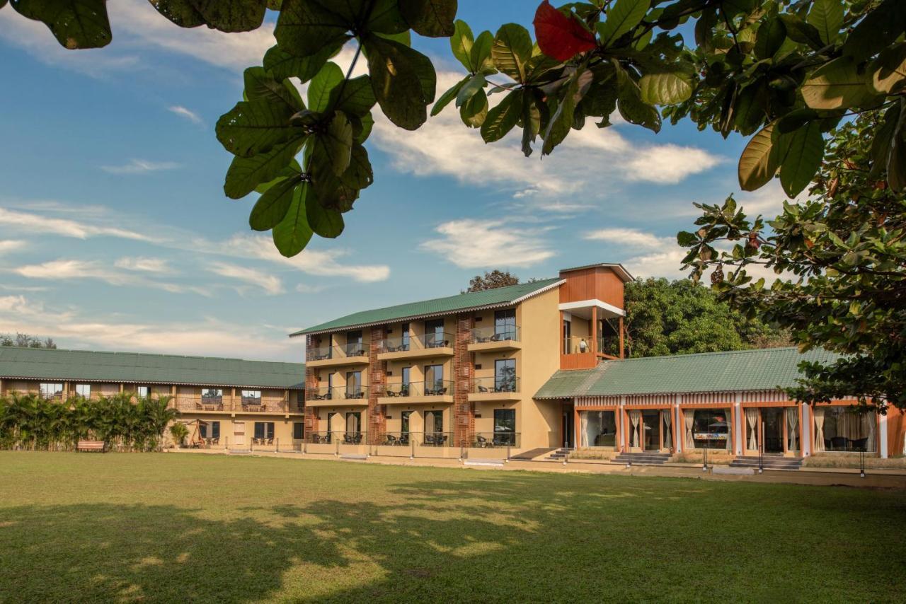 Paramount Riverfront Resort & Spa, Karjat Exteriér fotografie